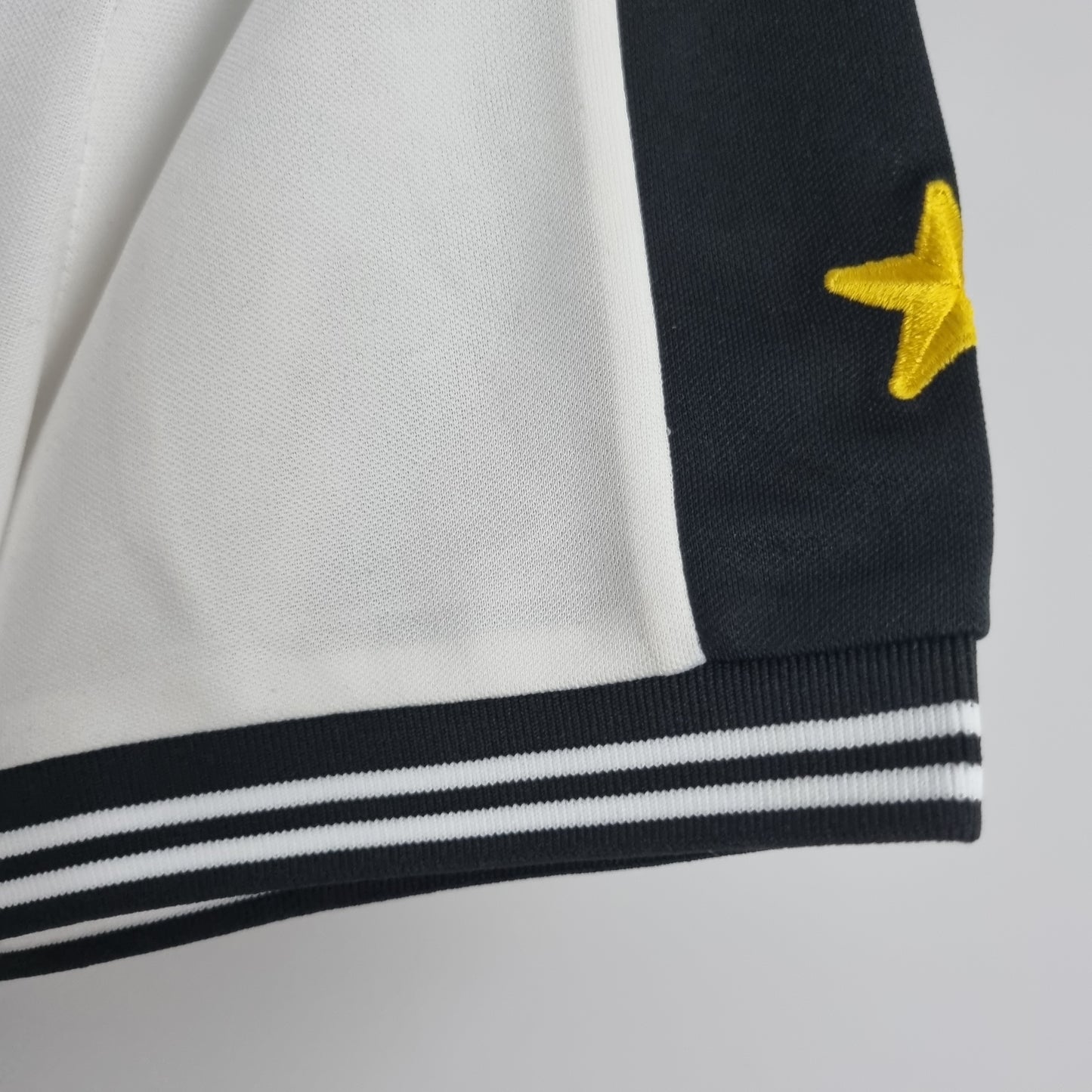Colo Colo 1999 Home