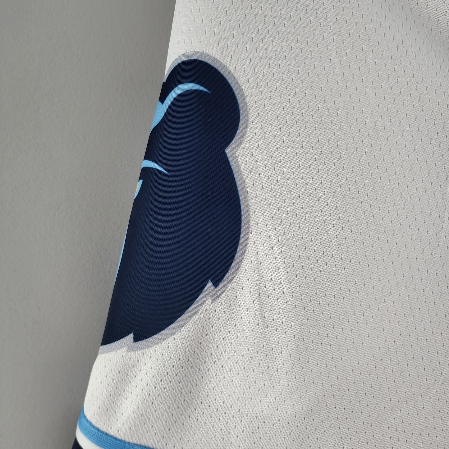 Memphis Grizzlie White