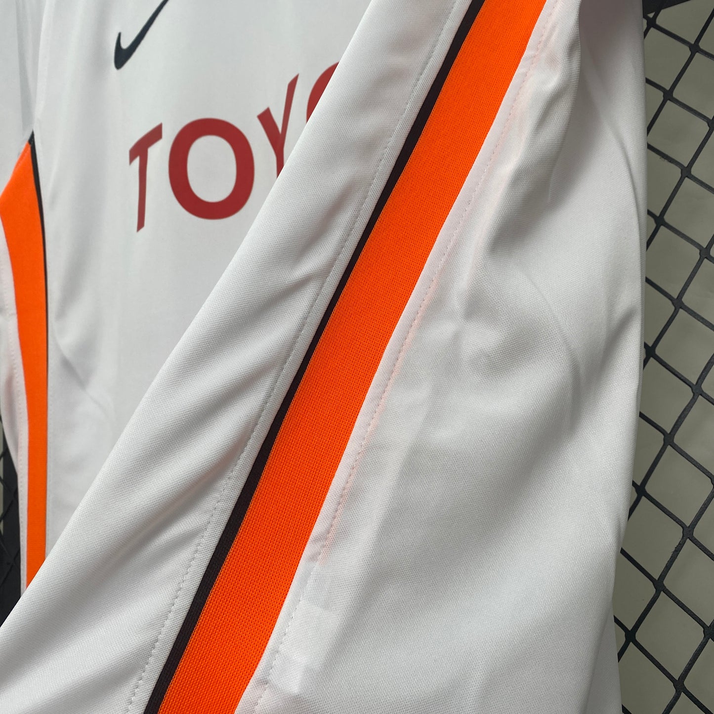 Valencia Home 06/07