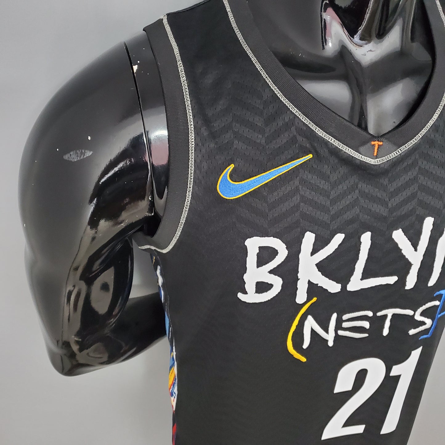 Brooklyn Nets Black | Grafitti Edition