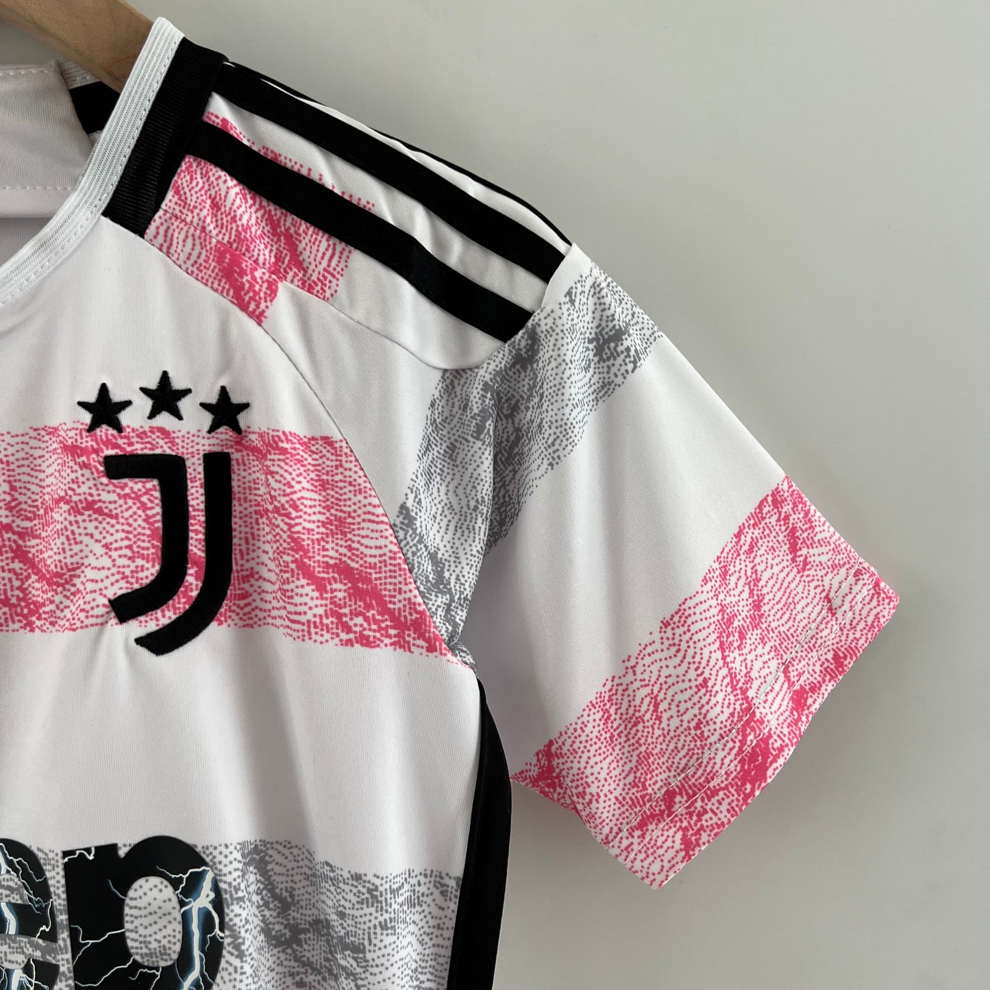 Juventos 23/24 Away