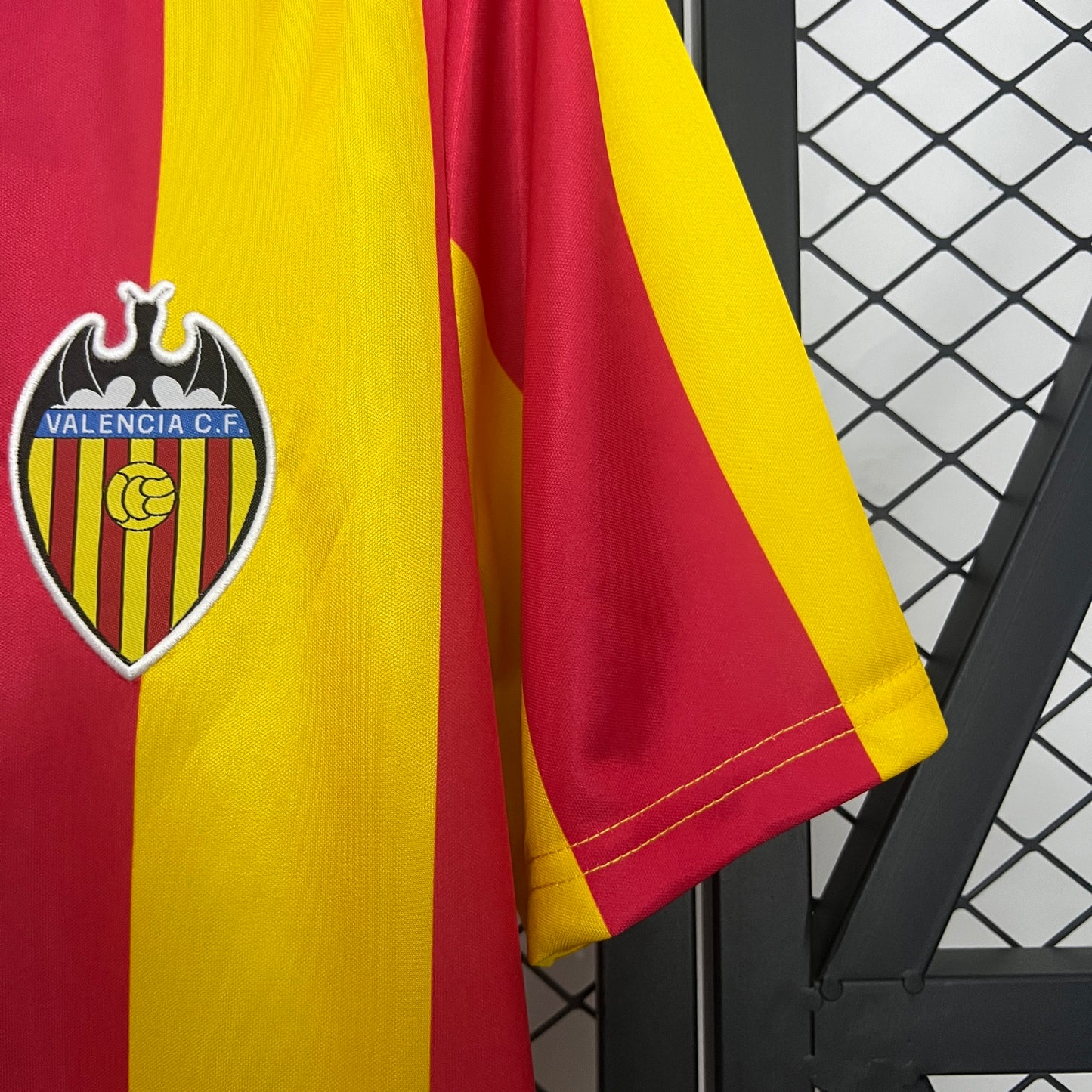 Valencia 80/82 Home
