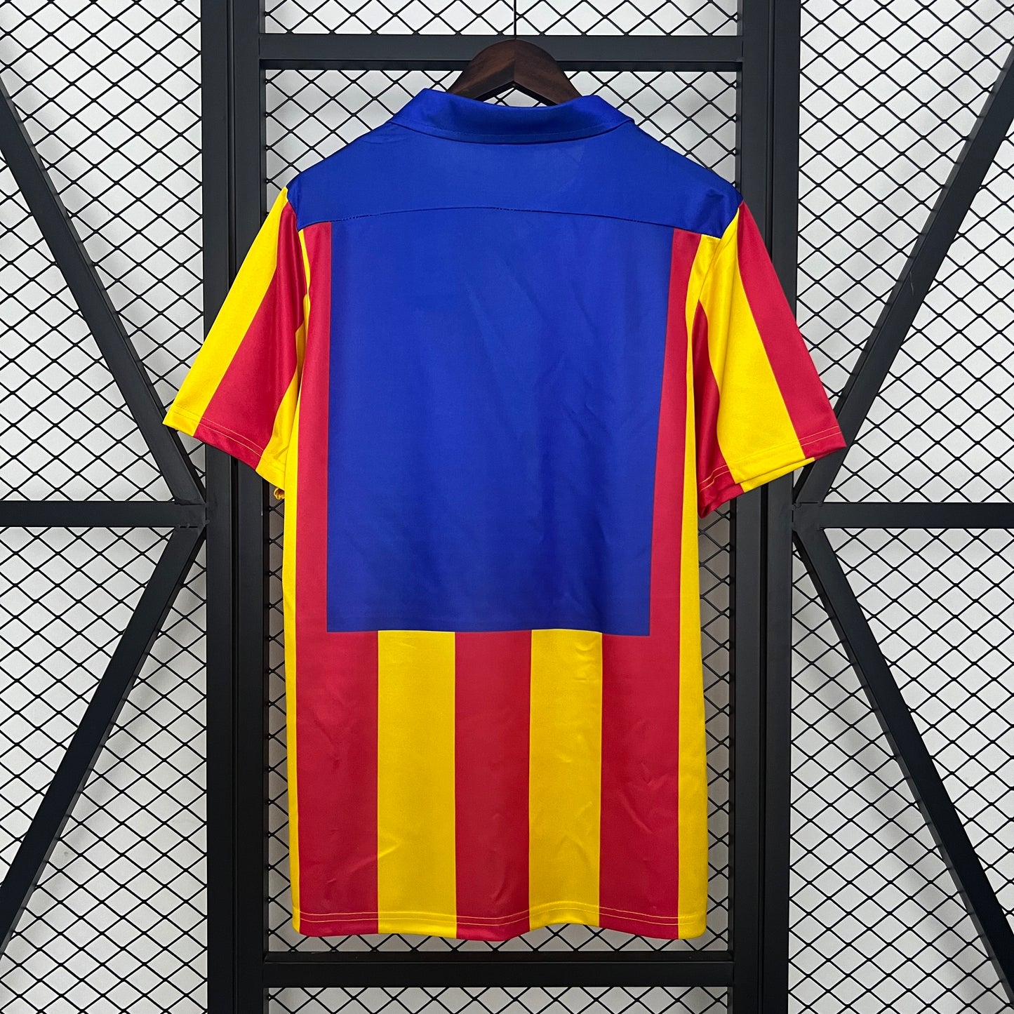 Valencia 80/82 Home