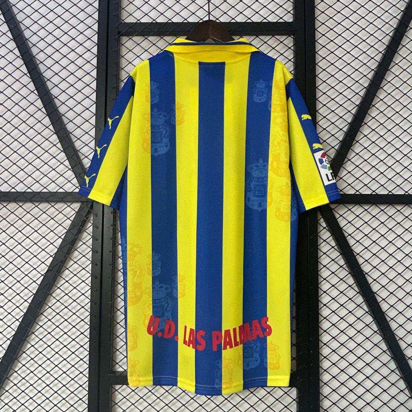 Las Palmas Away 98/99