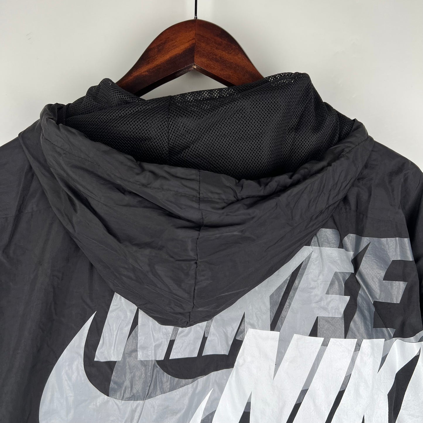 Nike Windbreak