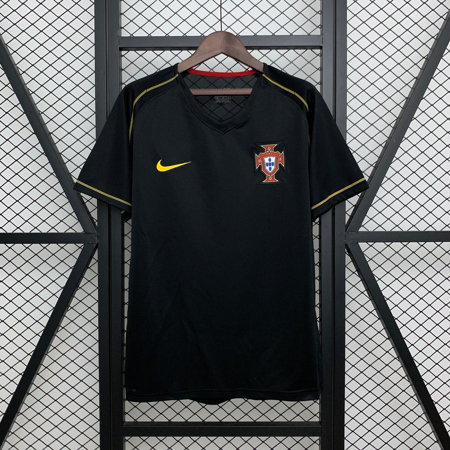 Portugal 2006 Away