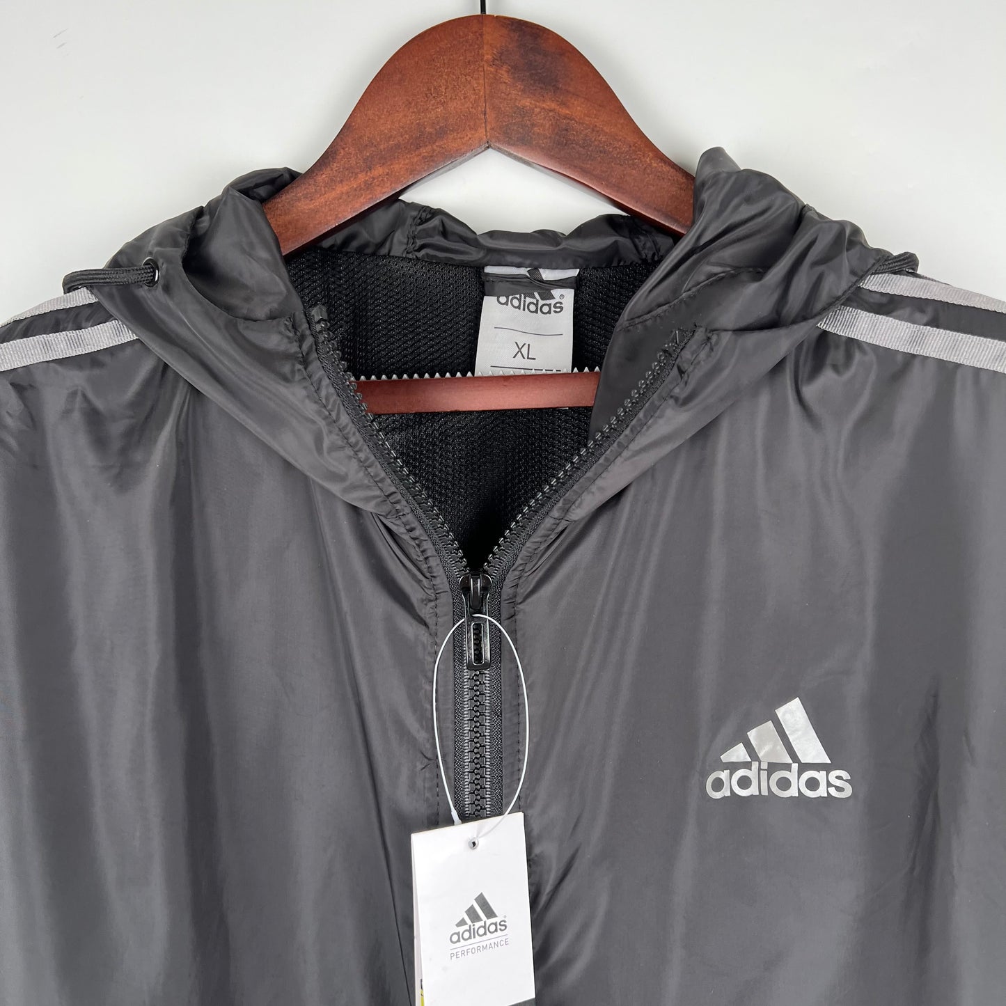 Adidas Windbreak