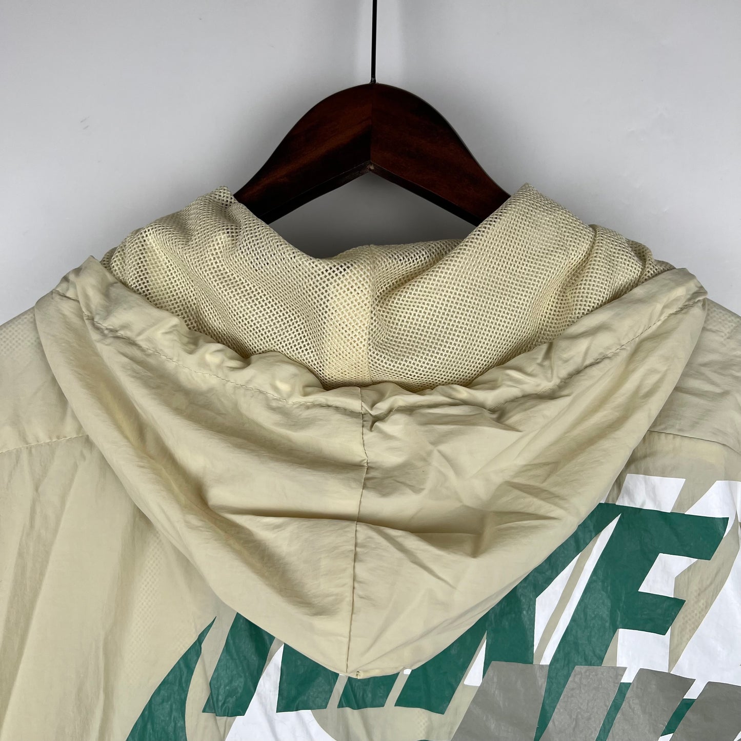 Nike Windbreak