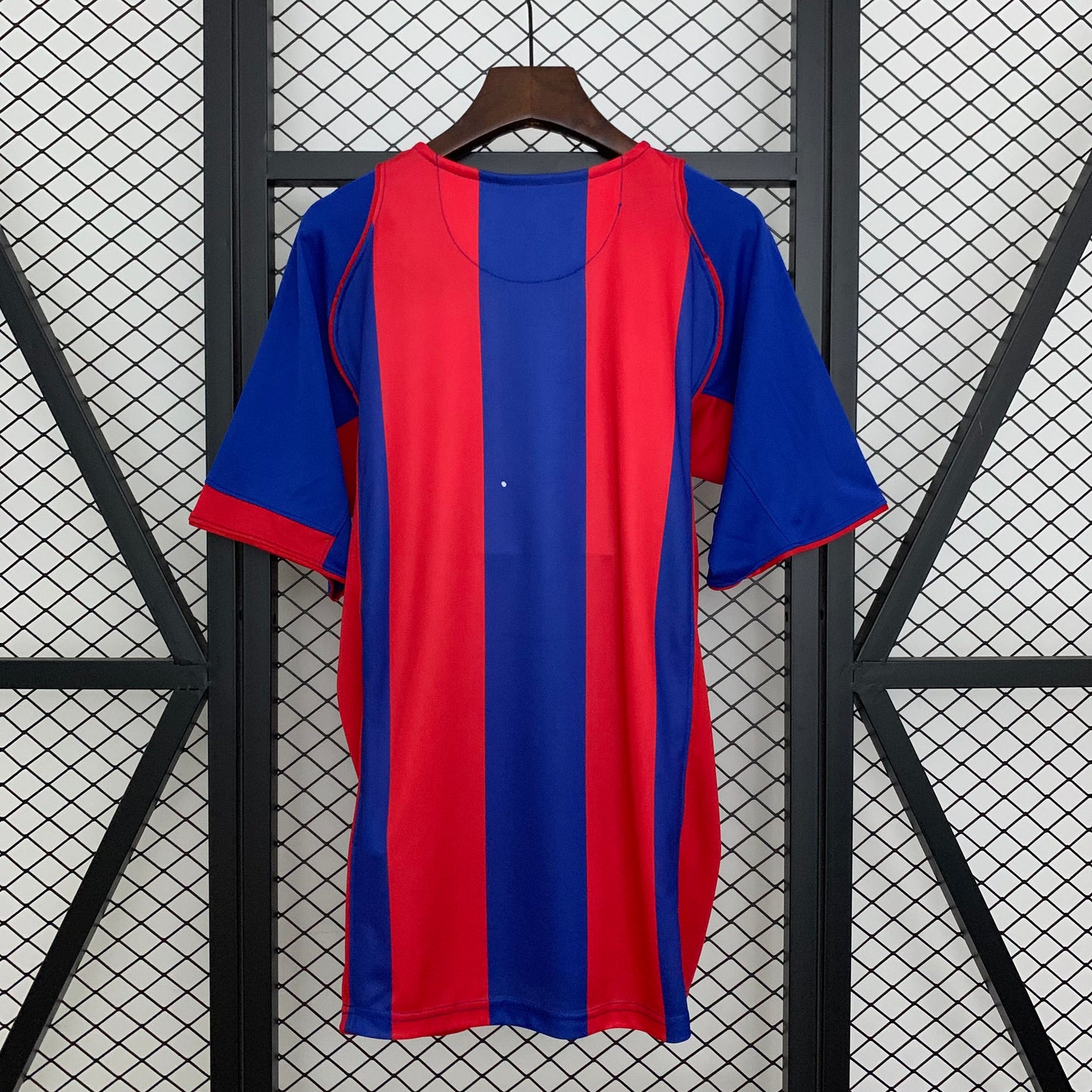 Barcelona 04/05 Home