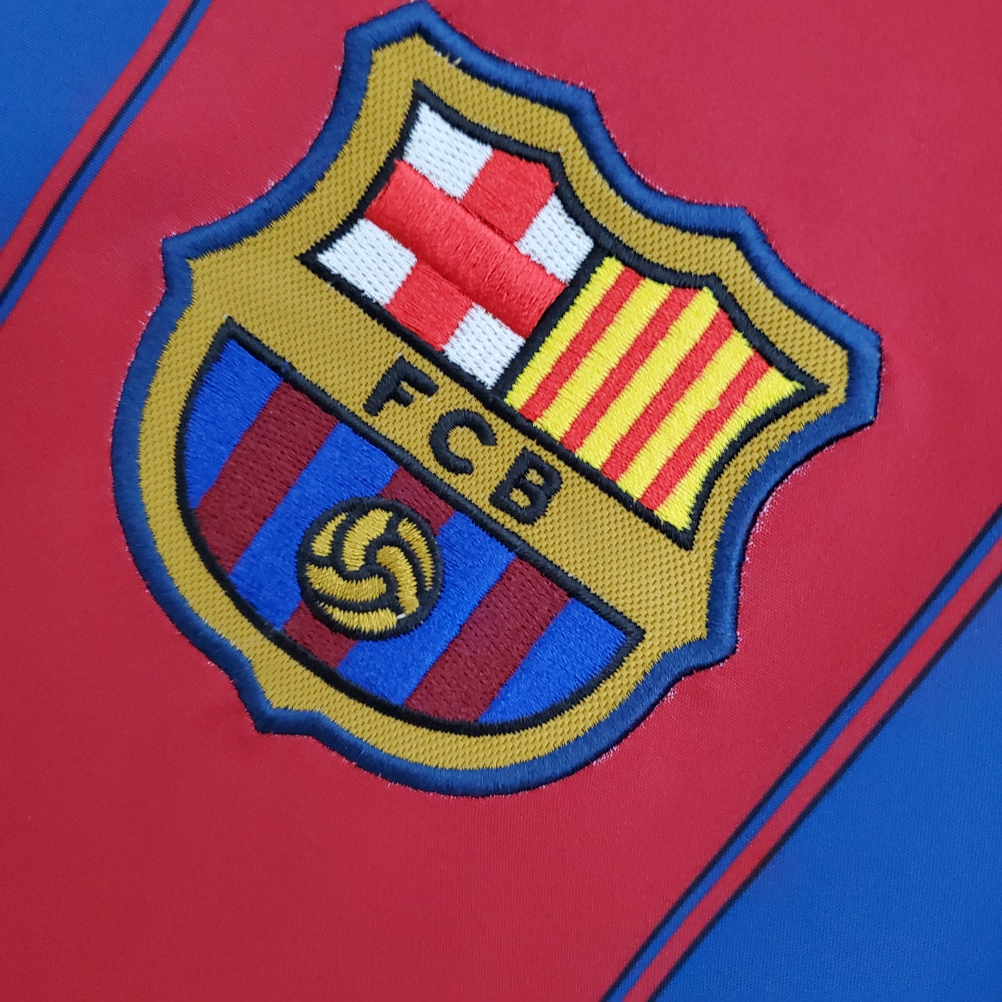 Barcelona 03/04 Home