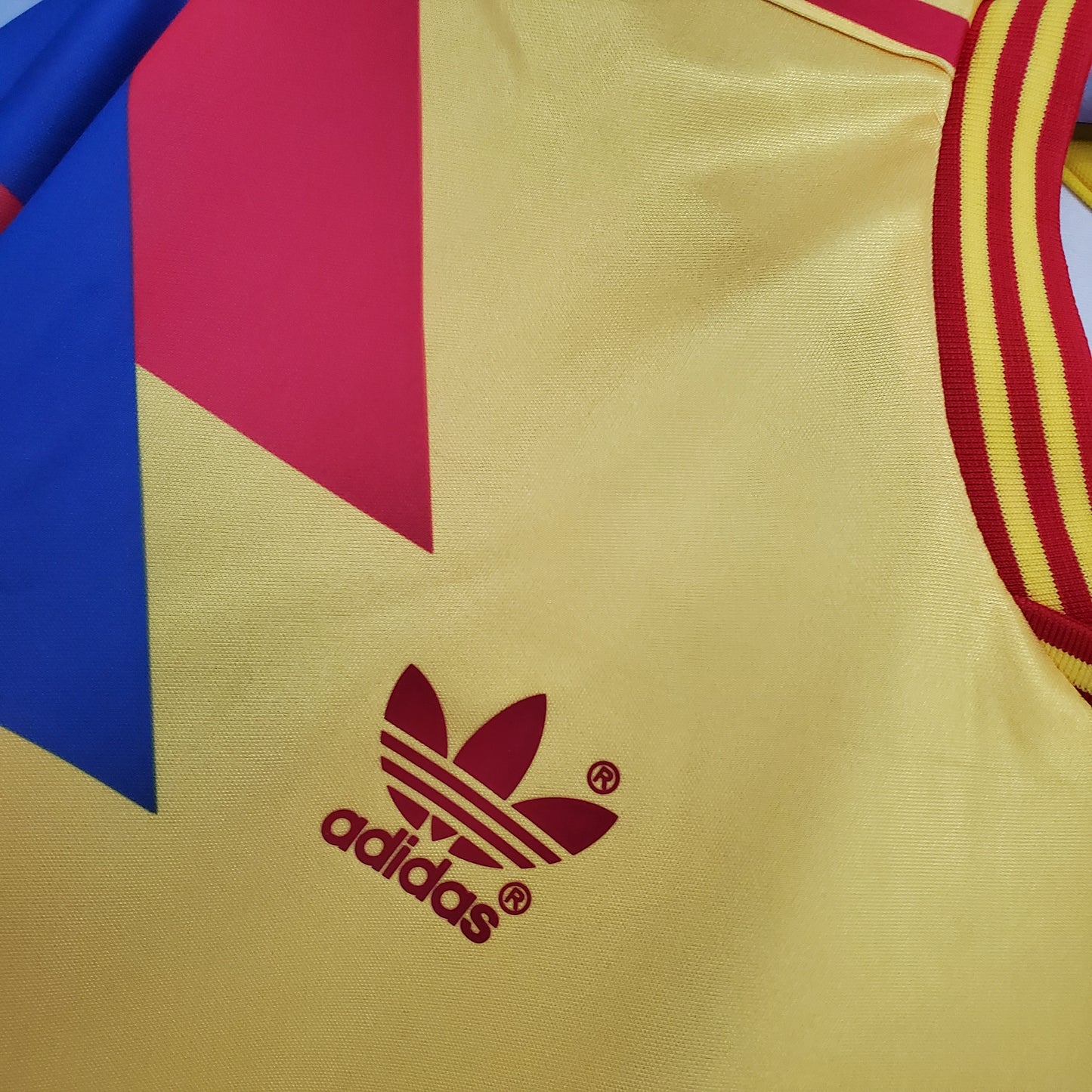 Colombia 1990 Home
