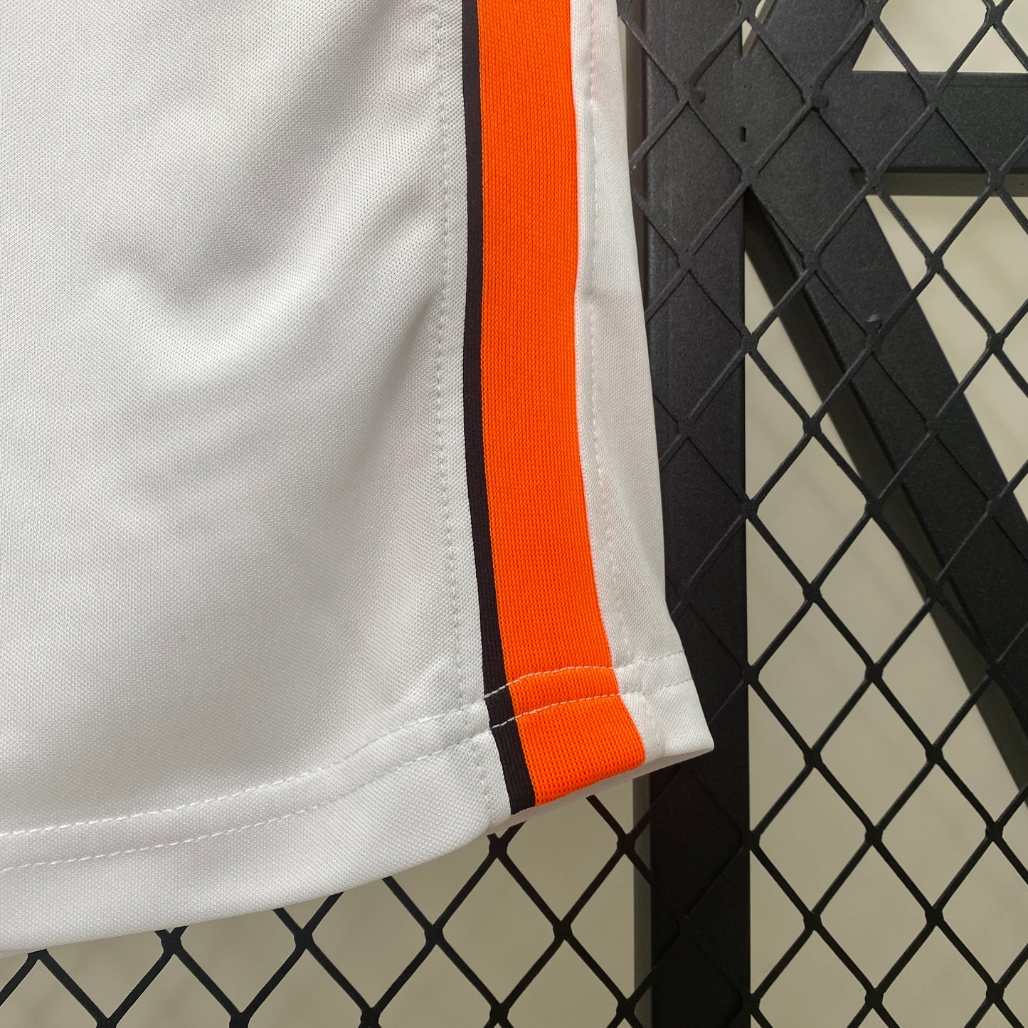 Valencia Home 06/07