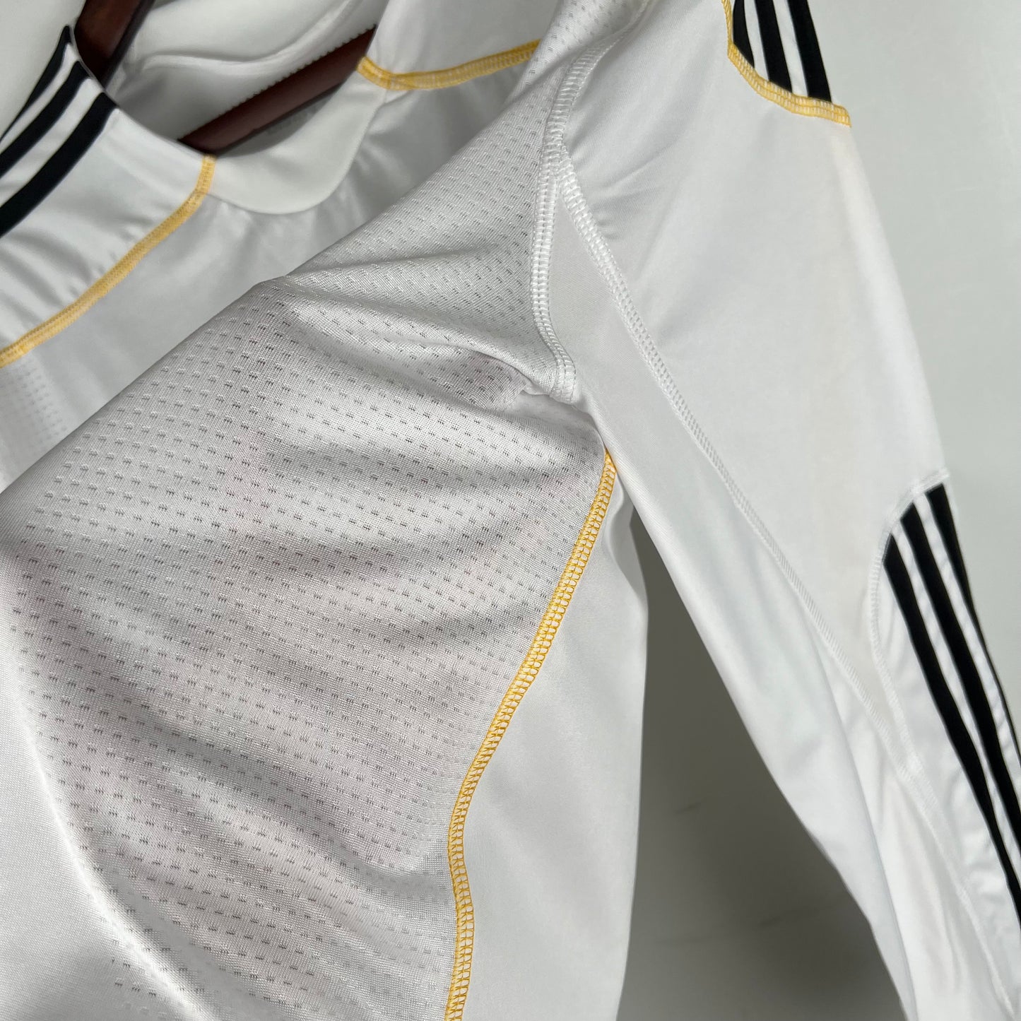 Real Madrid 09/10 Home Long Sleeve