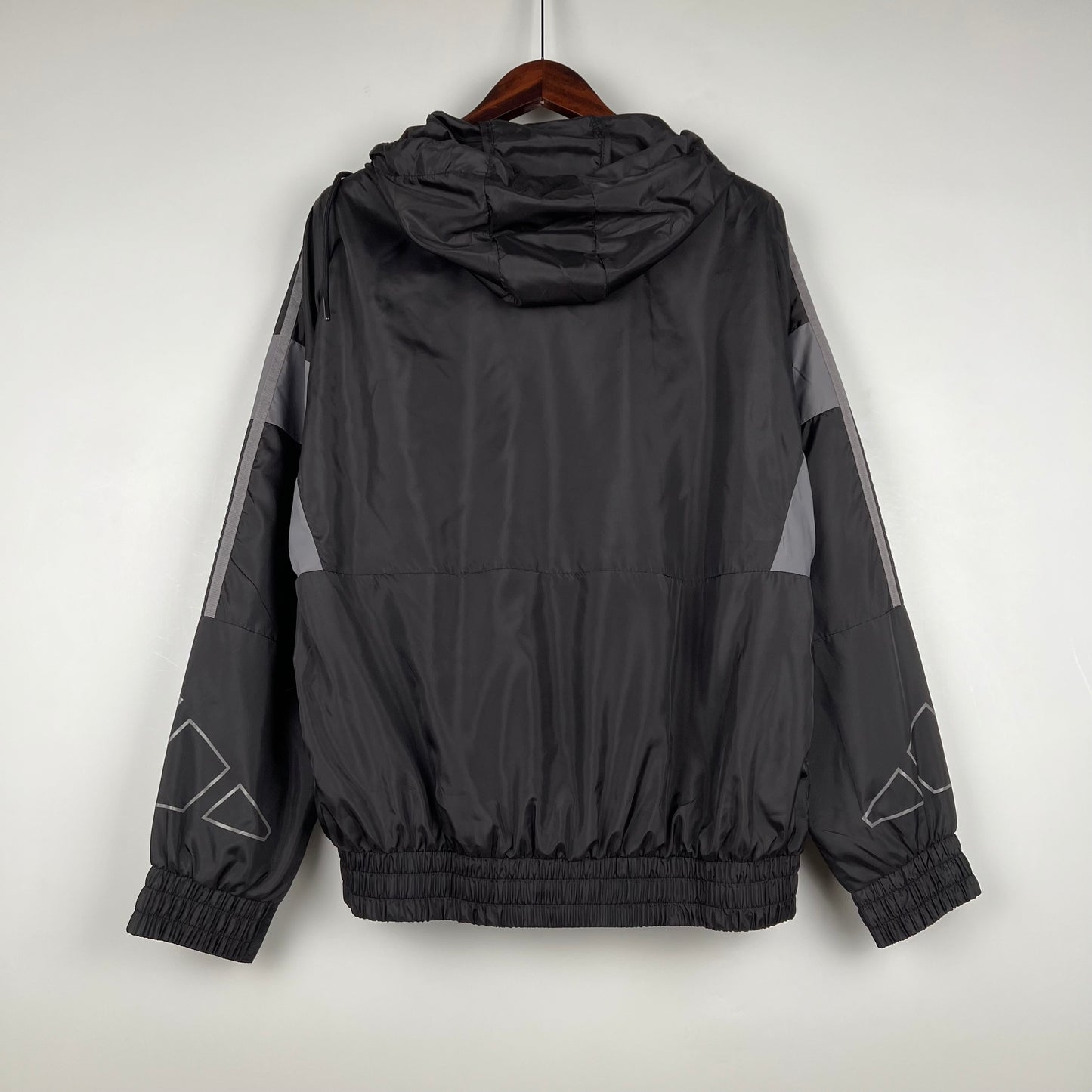 Adidas Windbreak