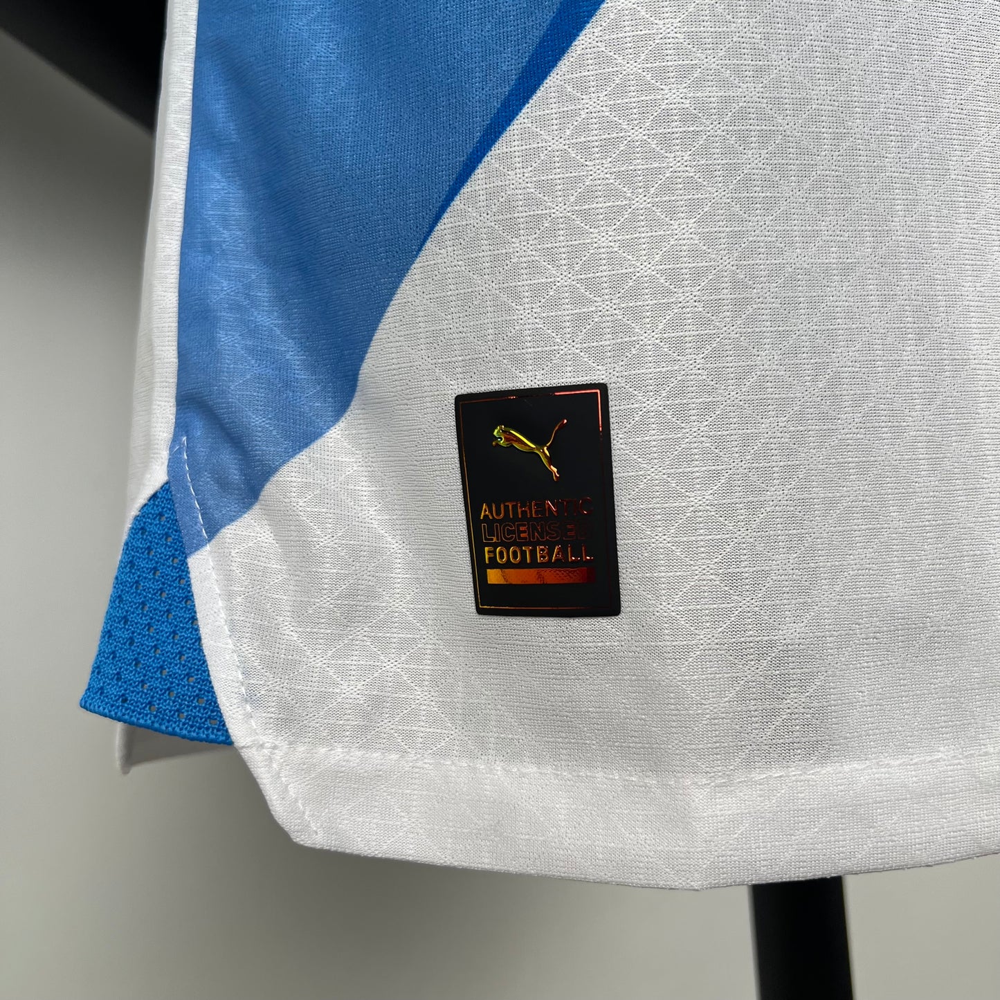 Riyadh Crescent 23/24 Away