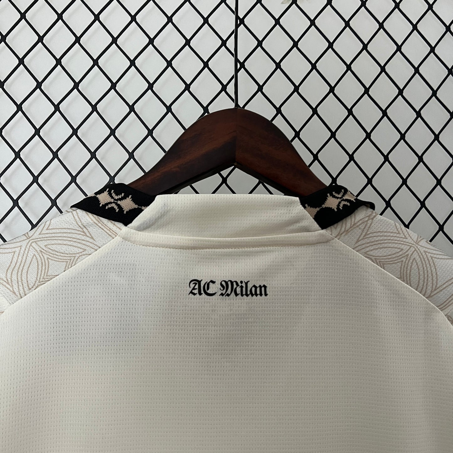 AC Milan Fourth 23/24 | Beige