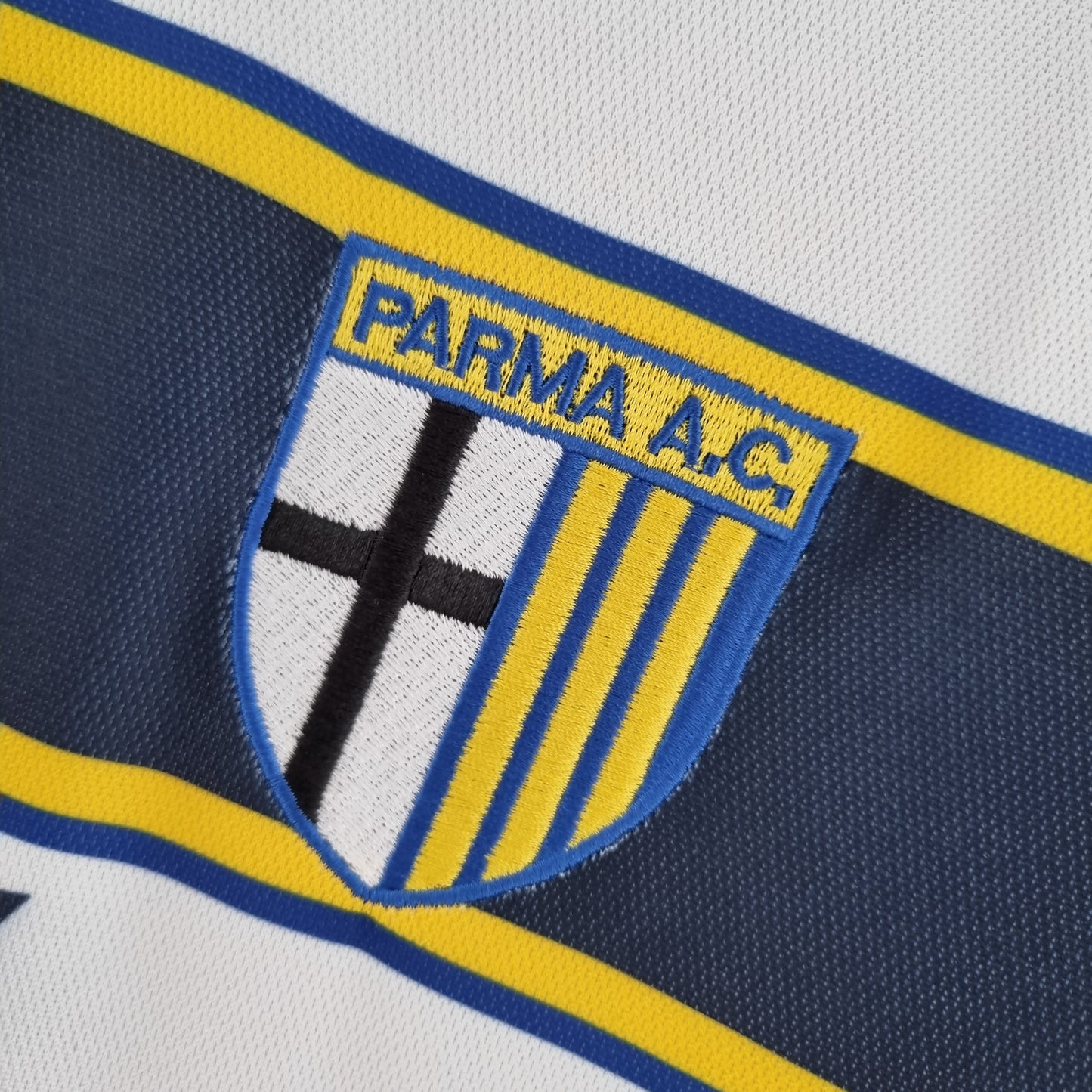 Parma 01/02 Away