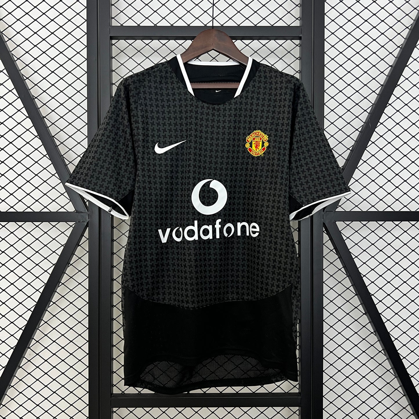 Manchester United Away 03/04