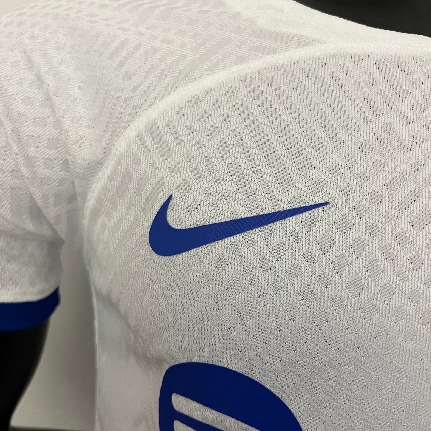Barcelona 23/24 Training Suit White