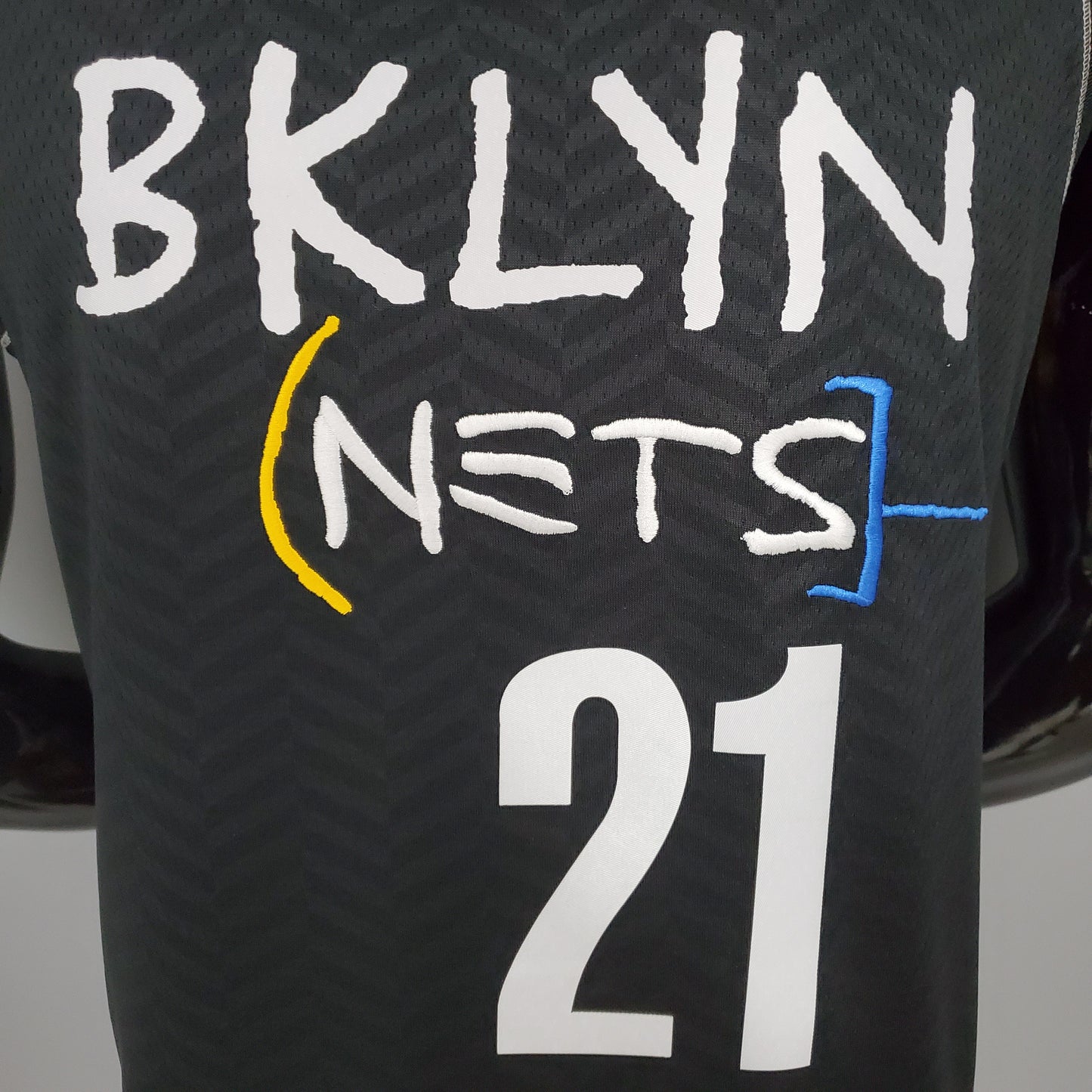 Brooklyn Nets Black | Grafitti Edition