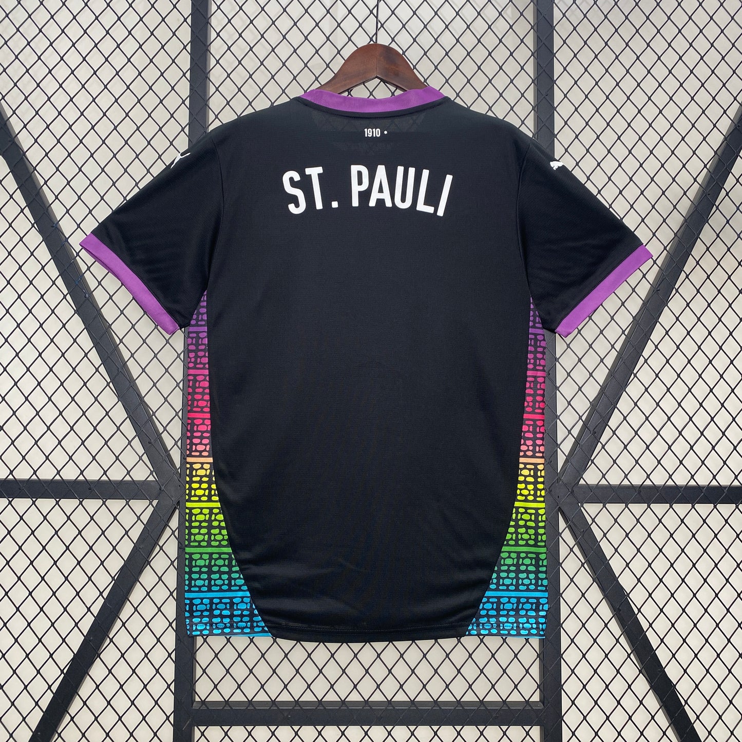 St. Pauli Three 24/25