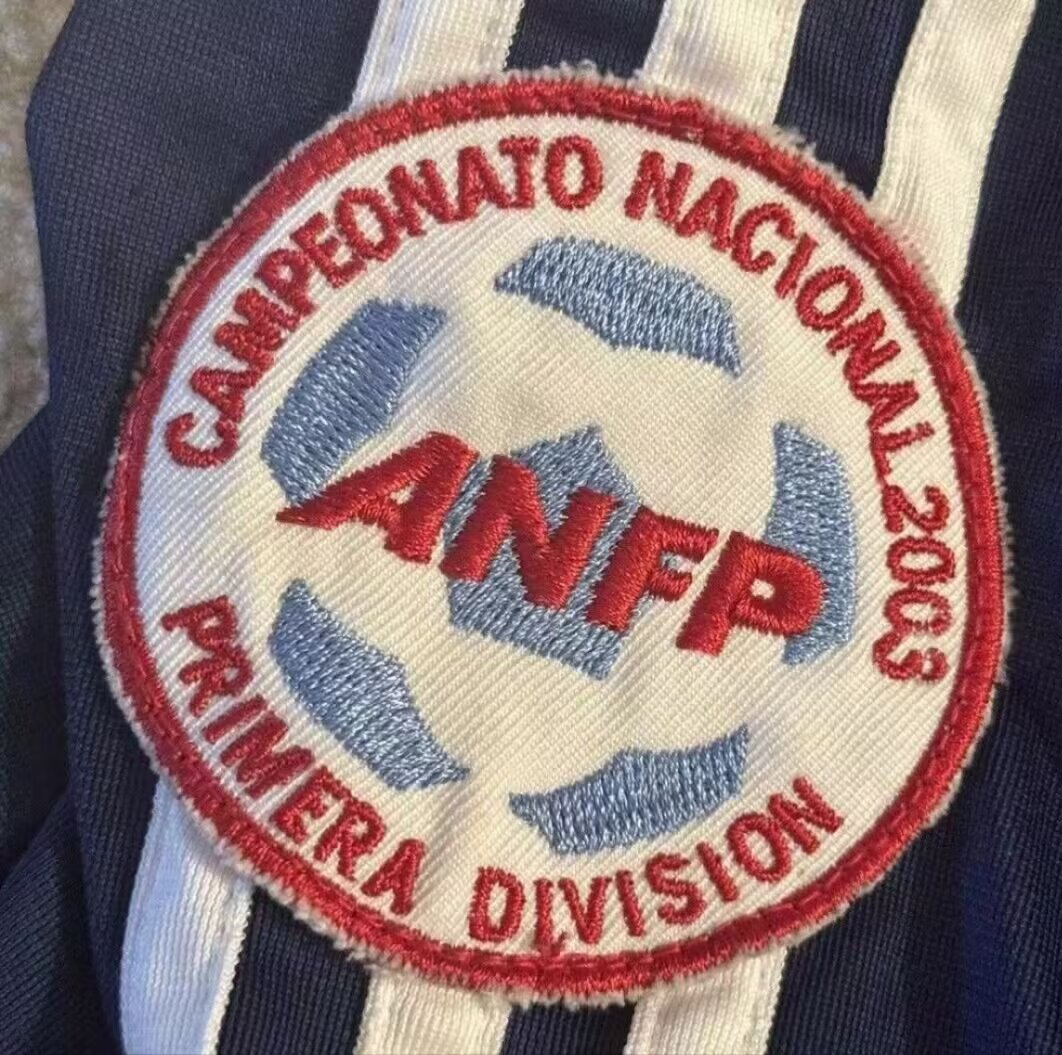 Universidad de Chile Away 2003