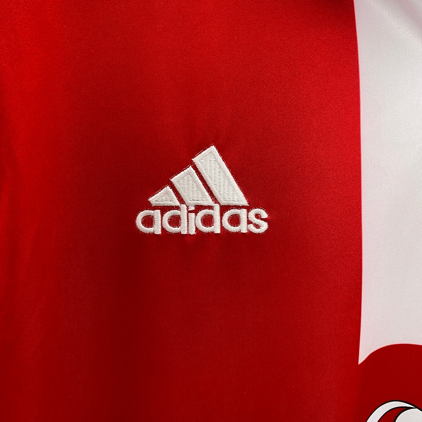 Benfica Home 04/05