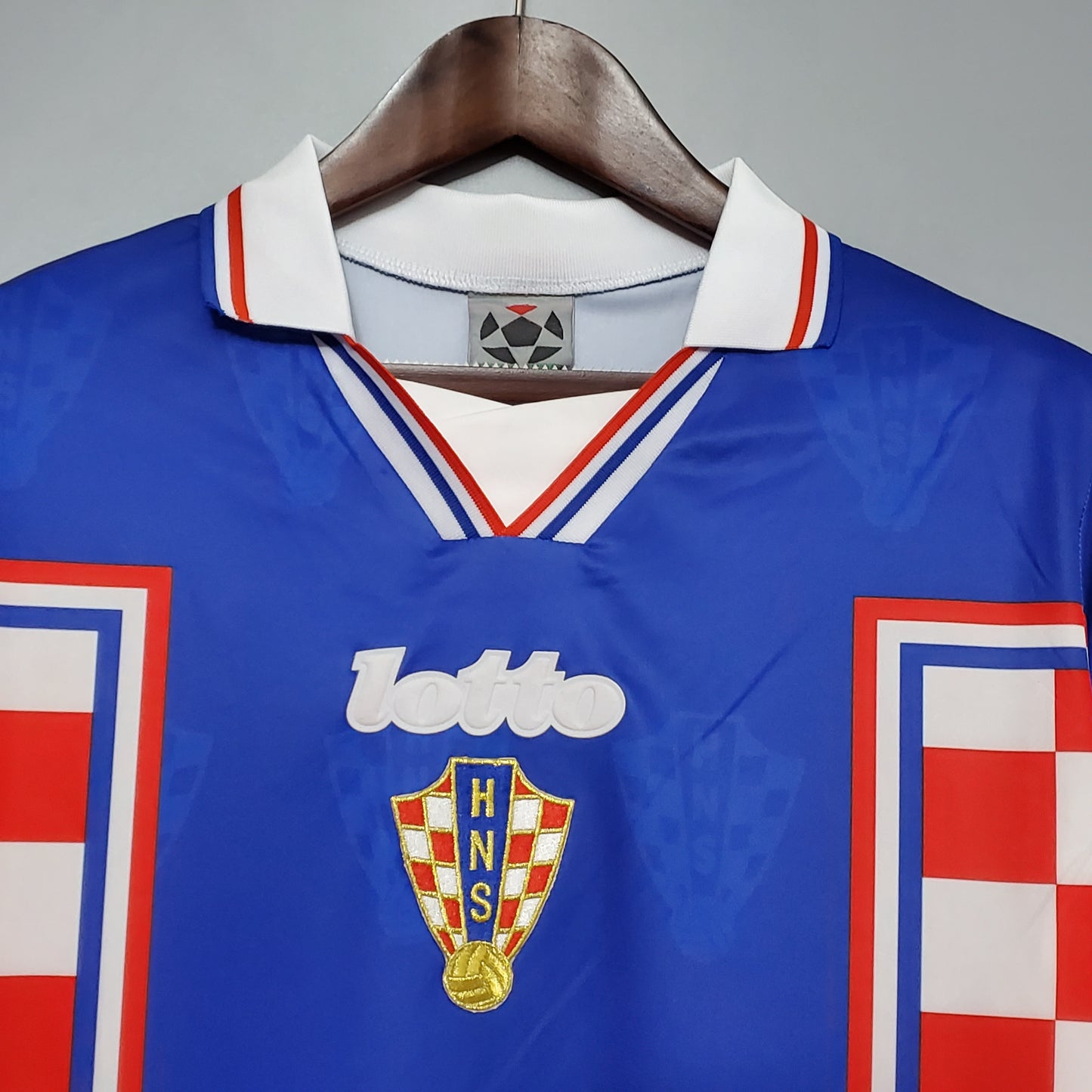 Croatia 1998 Home