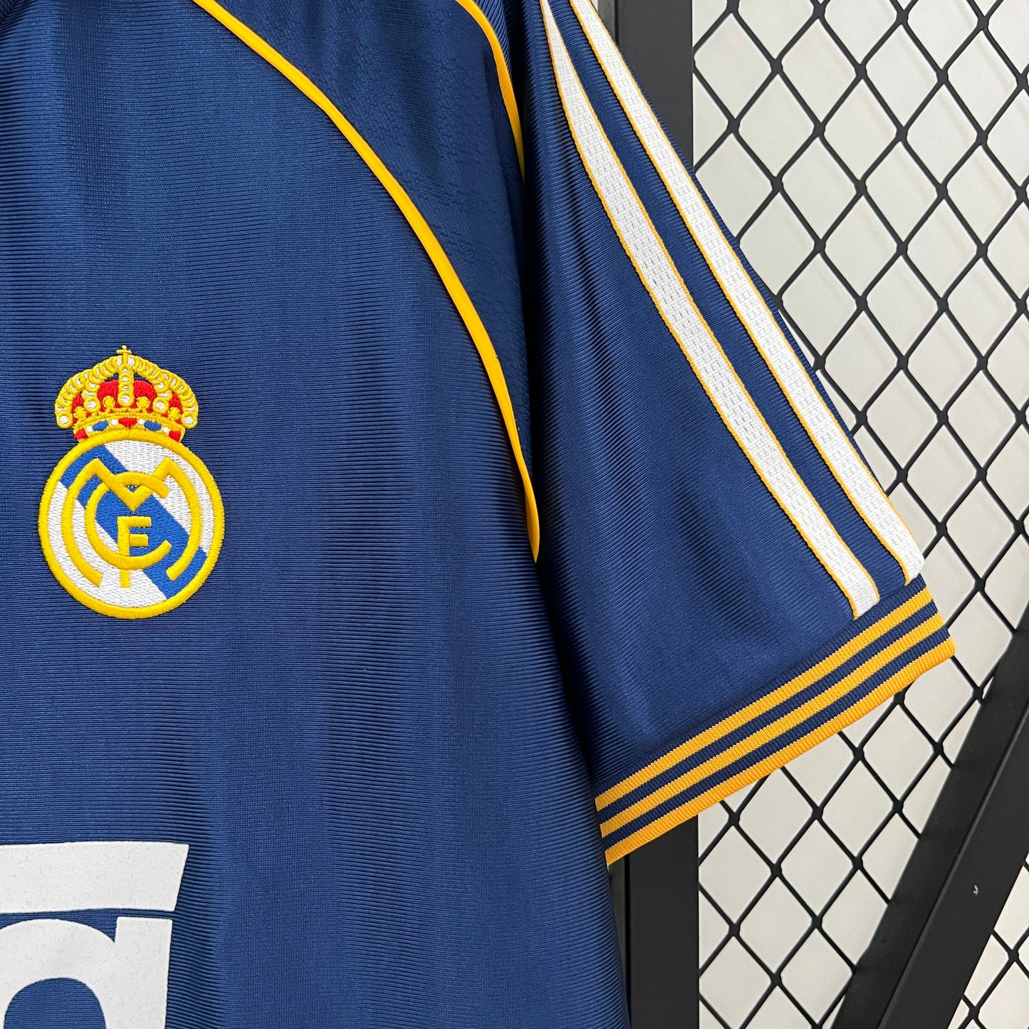 Real Madrid 98/99 Away