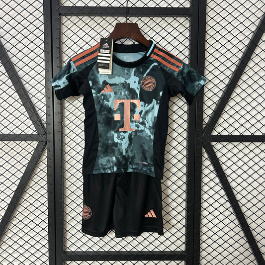 Bayern Munich Kid Away 24/25