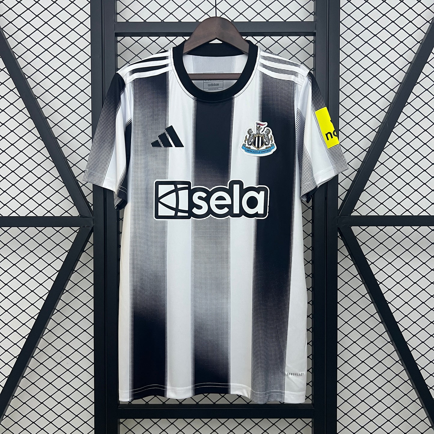 Newcastle 25/26 Home