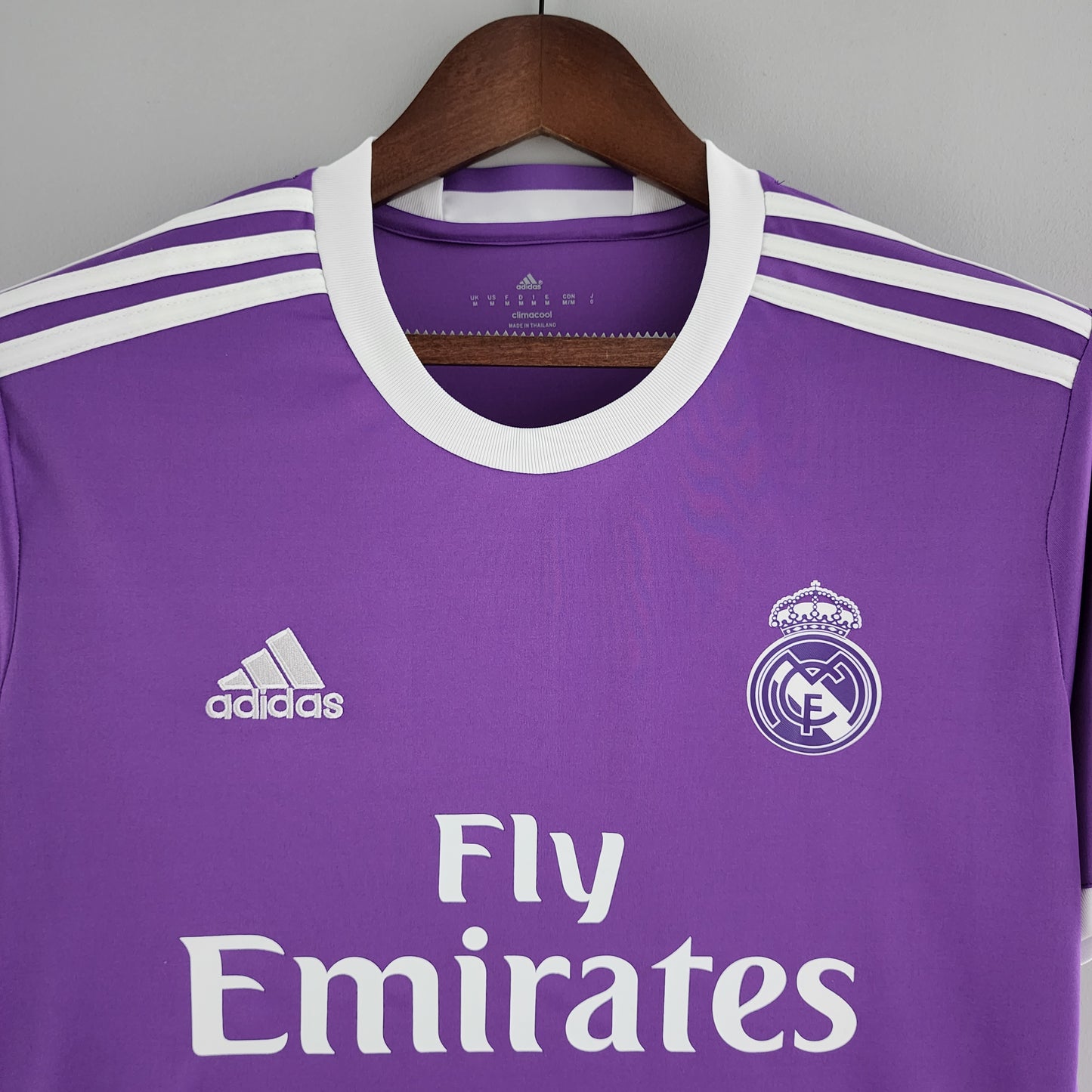 Real Madrid 16/17 Away