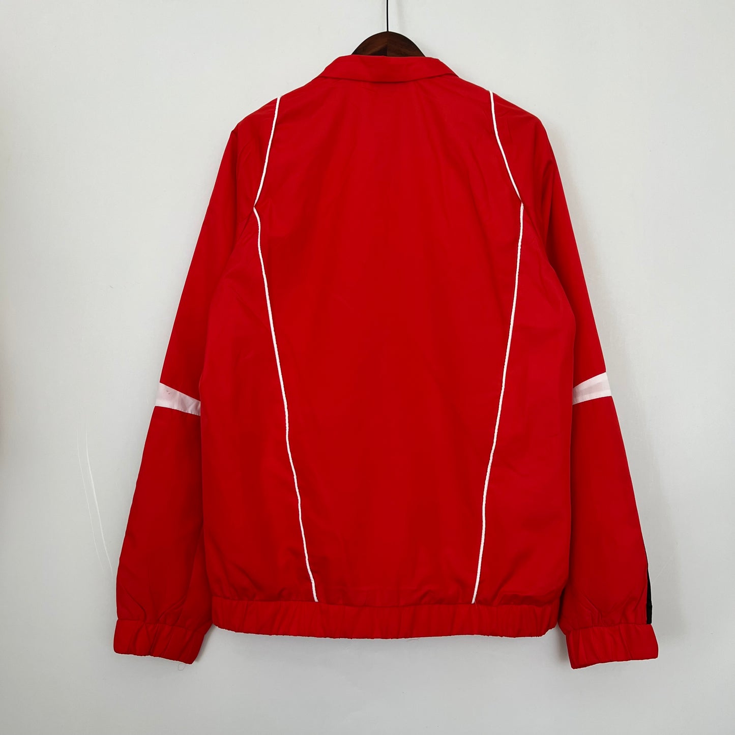 Red Windbreak