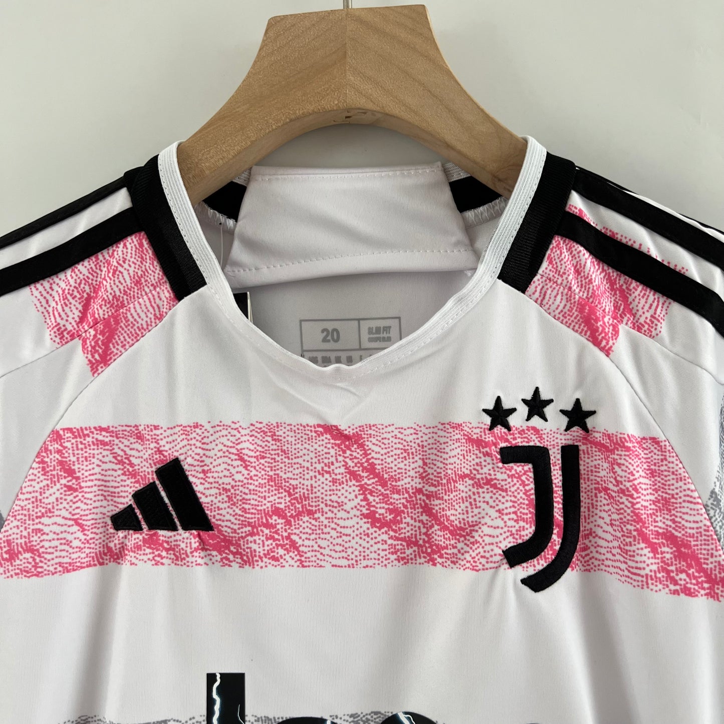 Juventos 23/24 Away