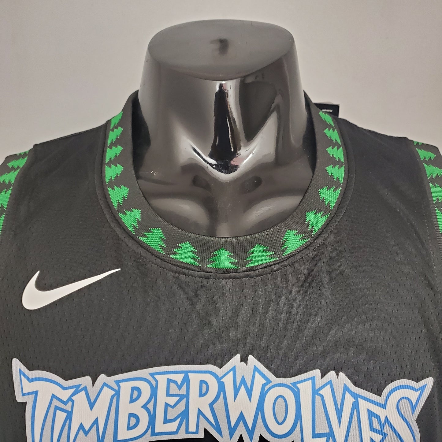 Minessota Timberwolves Black | Retro Edition