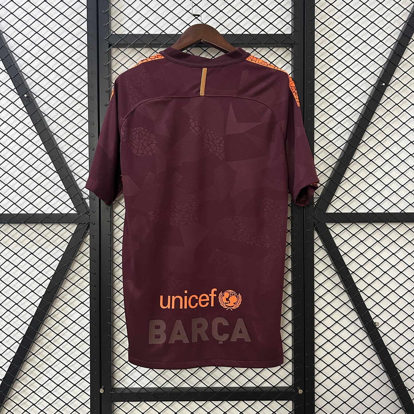 Barcelona 17/18 third