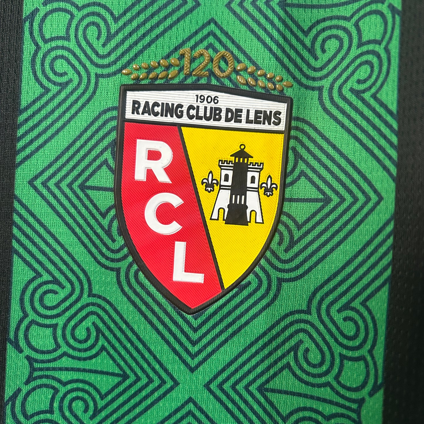 Lens 25/26 Away