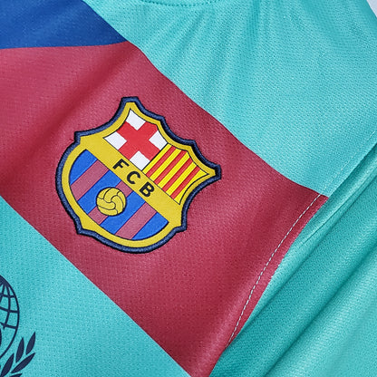 Barcelona 10/11 Away