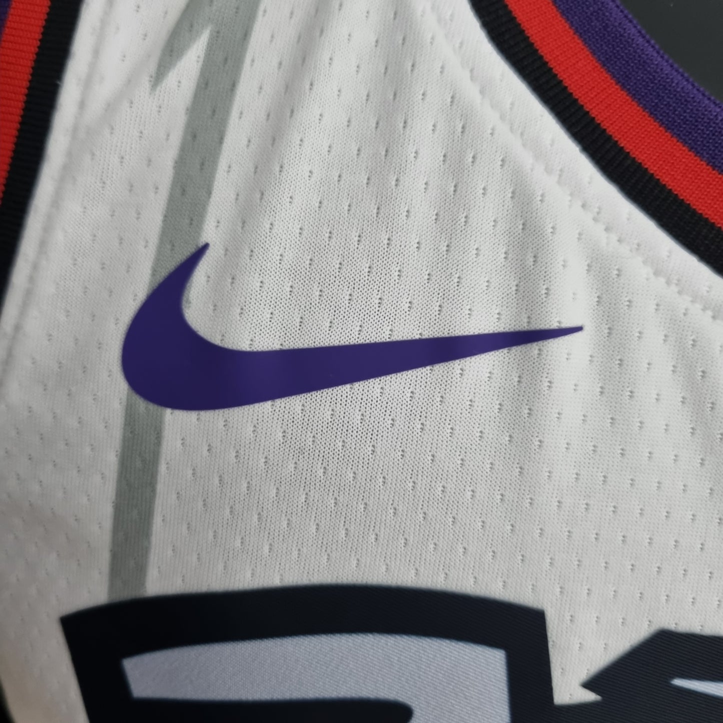 Toronto Raptors White | Retro Edition