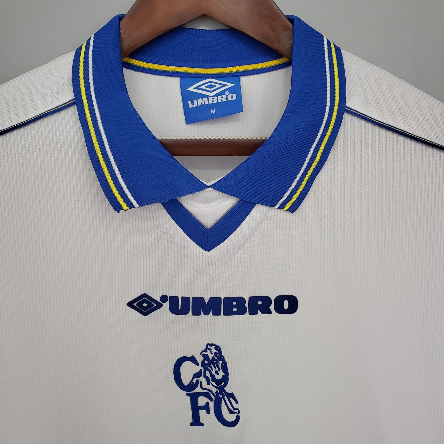 Chelsea 98/00 Away