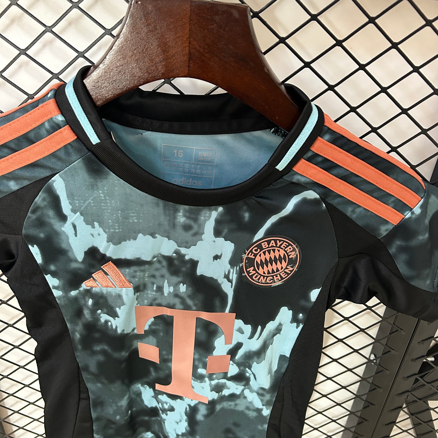Bayern Munich Kid Away 24/25