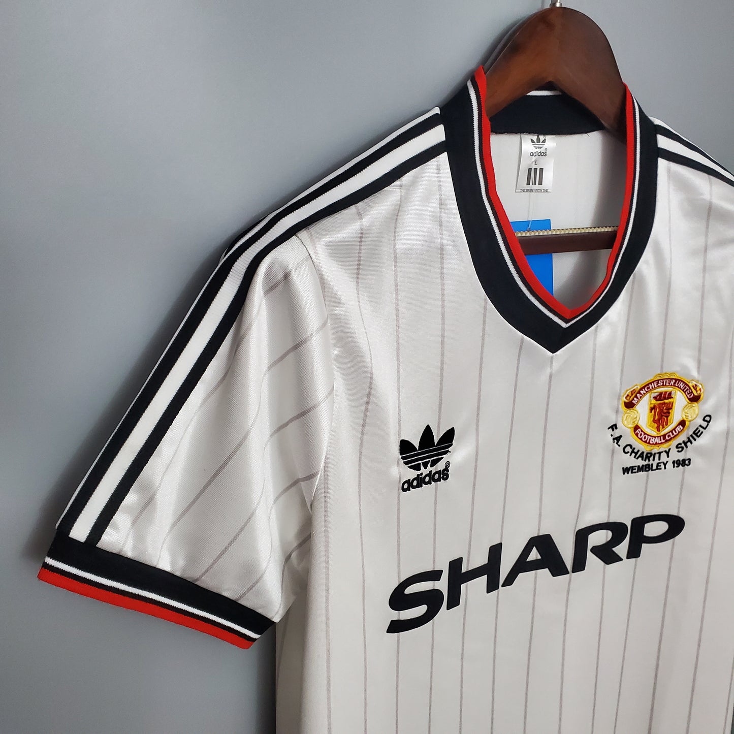 Manchester United 1983 Away