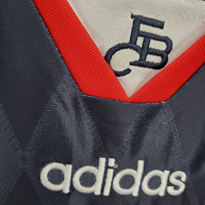Bayern 97/99 Home