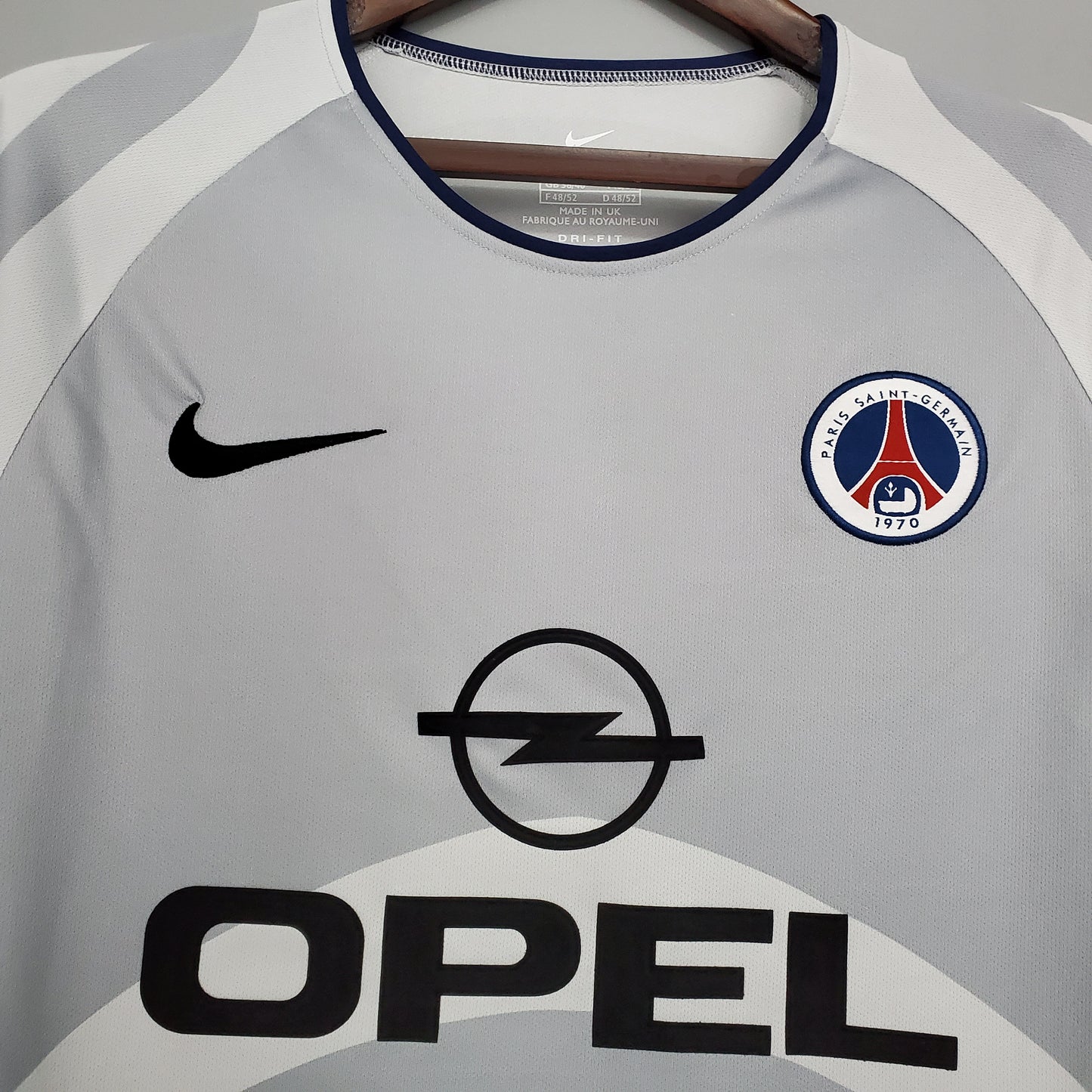 PSG 01/02 Away