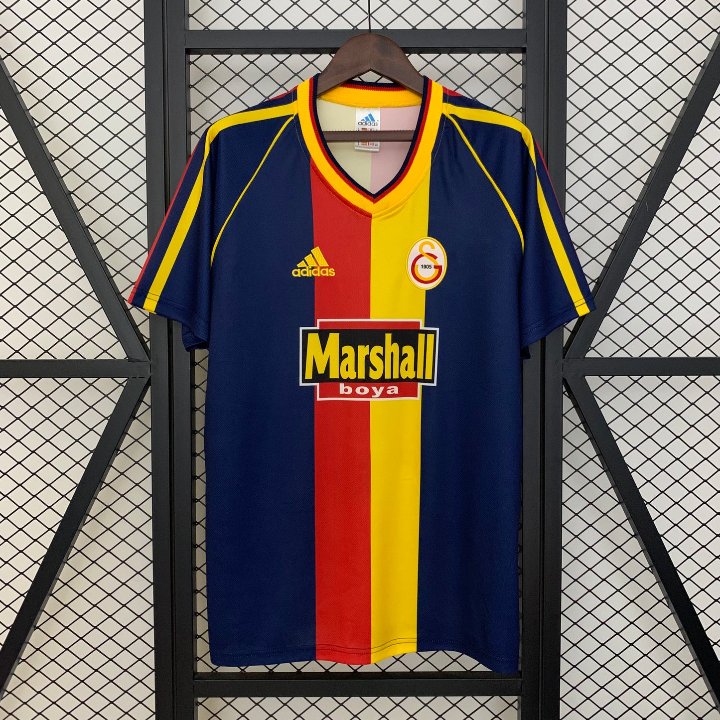 Galatasaray 98/99 Third