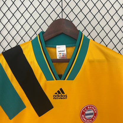 Bayern Munich 93/94 Away