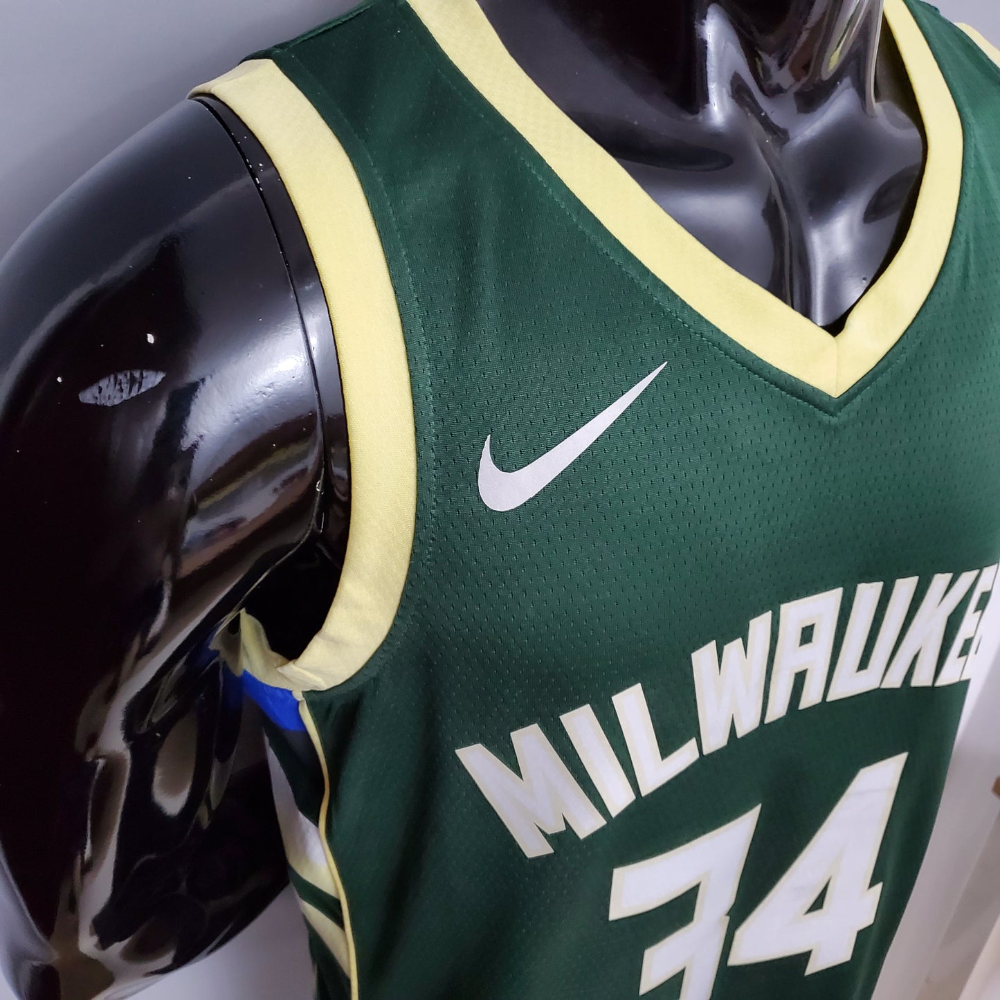 Milwaukee Bucks Fruit Green