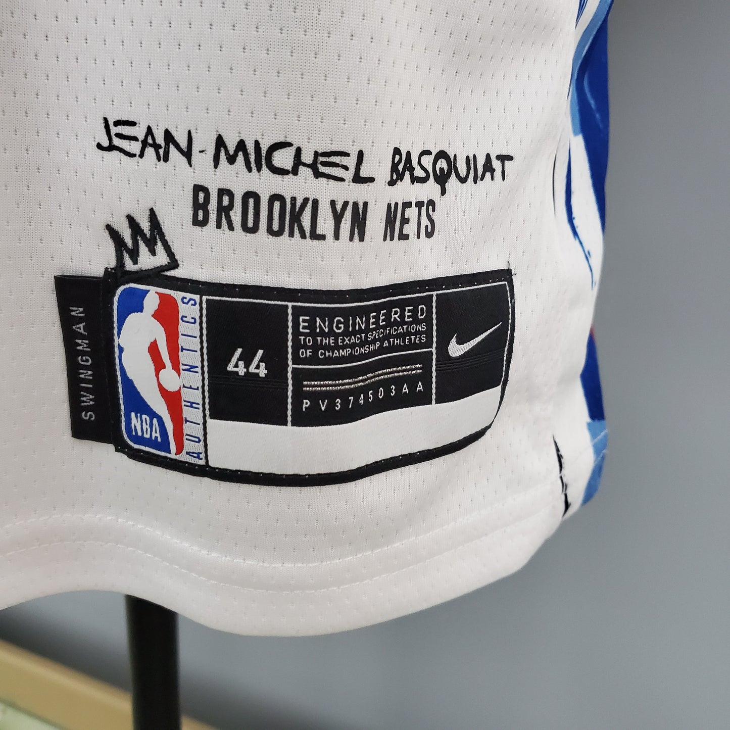 Brooklyn Nets White | Grafitti Edition