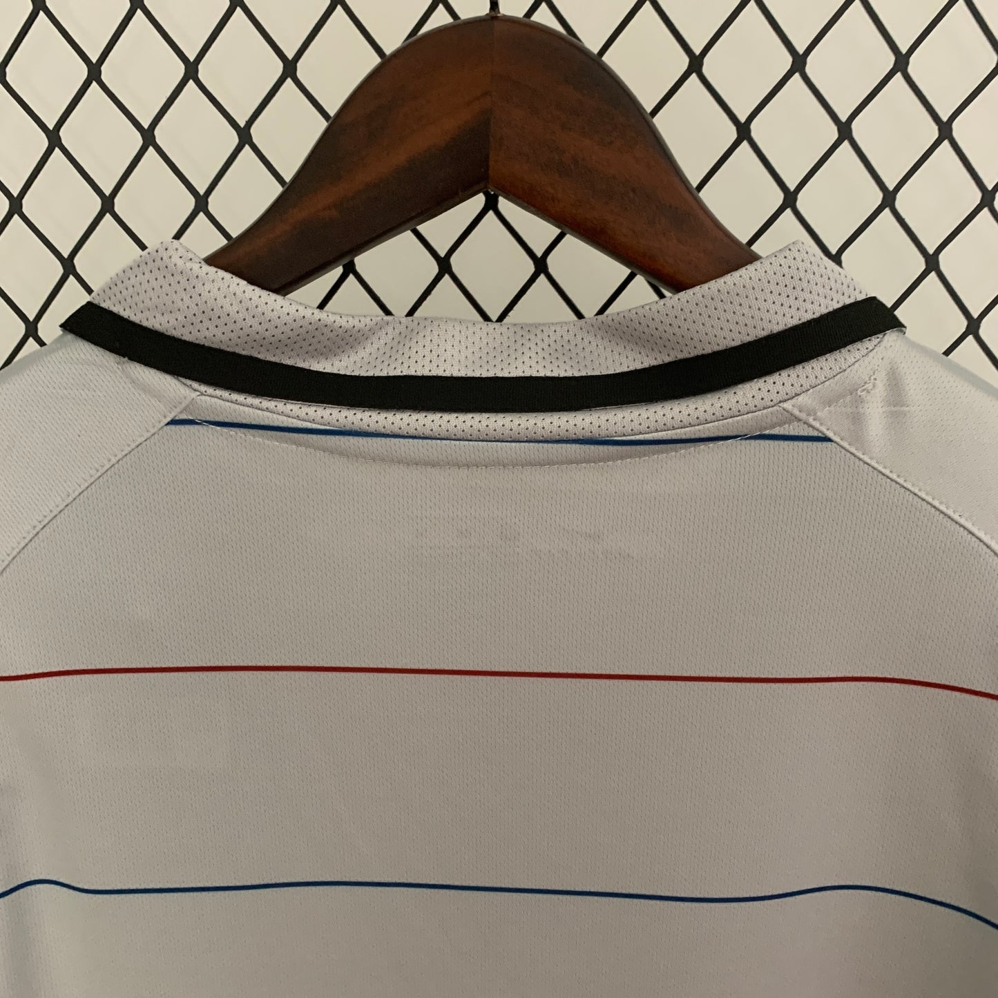 Barcelona 03/04 Away