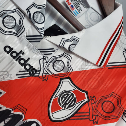 River Plate 95/96 Home
